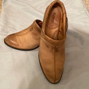 Born Leather Booties size 9 1/2